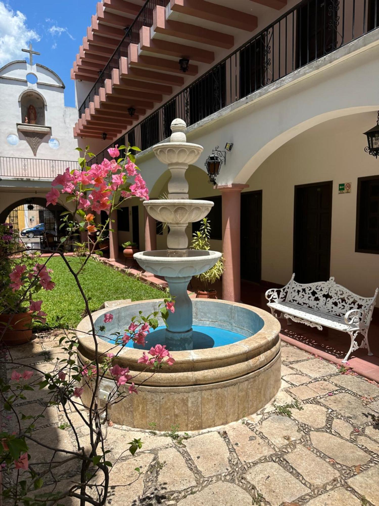 Hotel Zaci Вальядолид Экстерьер фото