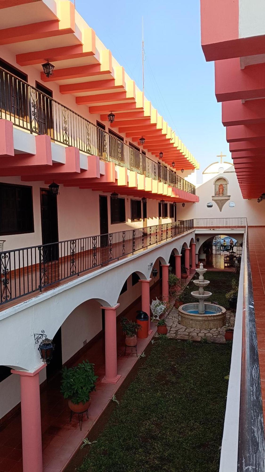 Hotel Zaci Вальядолид Экстерьер фото
